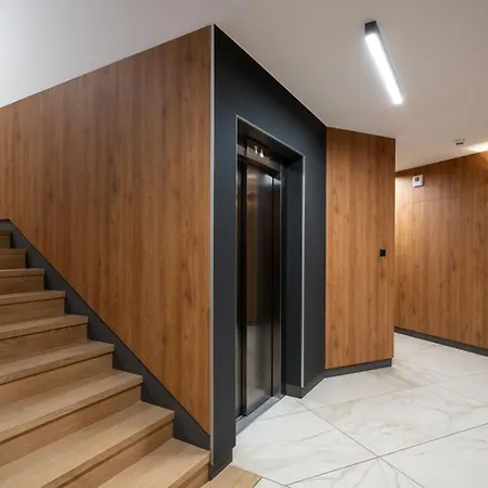 24 Premium Вроцлав