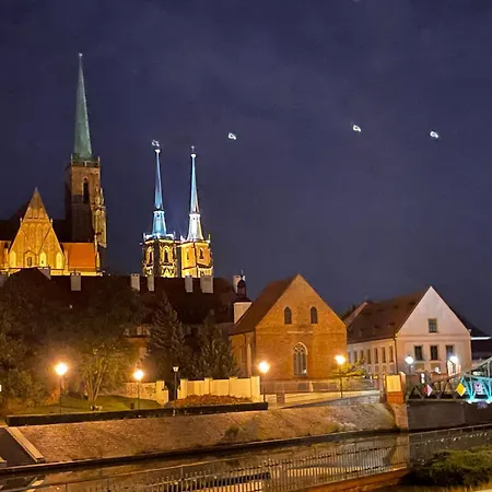 Апартаменты 24 Premium *