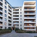 24 Premium Апартаменти *