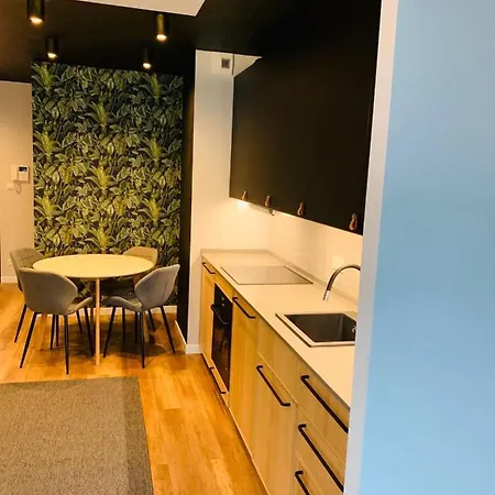 24 Premium Apartment