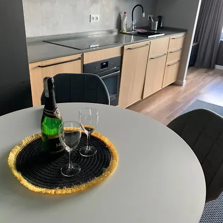 24 Premium Apartment