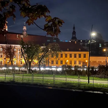 24 Premium Apartment